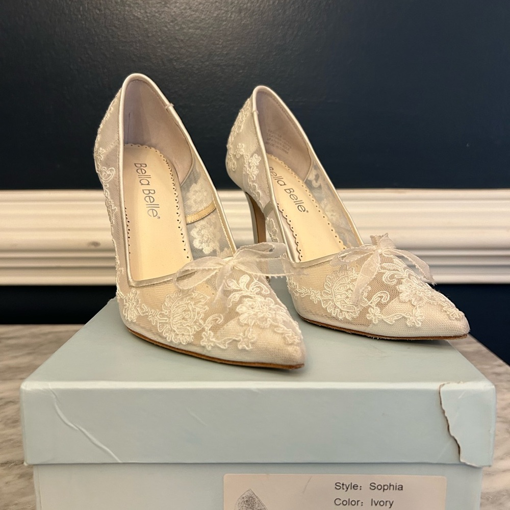 Cream Lace Stiletto Heels with Floral Design